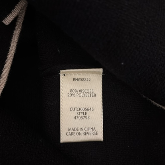 Max Studio London Elegant Black Sweater Sz Medium - Picture 5 of 12